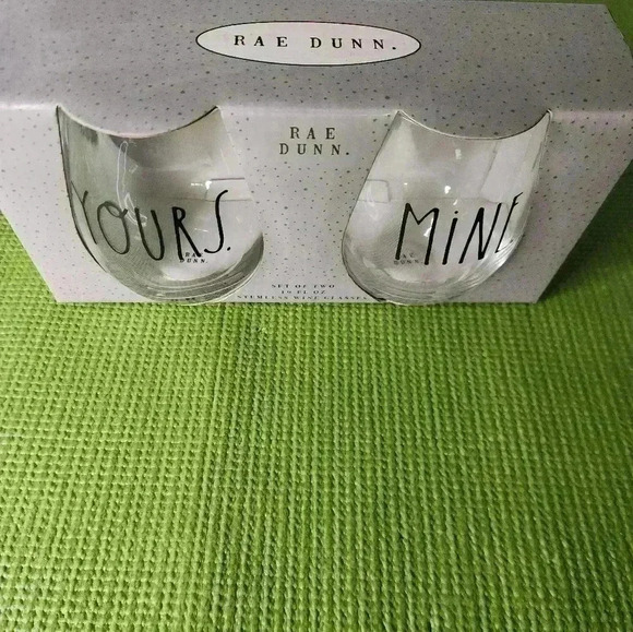 Rae Dunn set of two stemless wine glasses 19 FL oz NIB - Picture 5 of 7